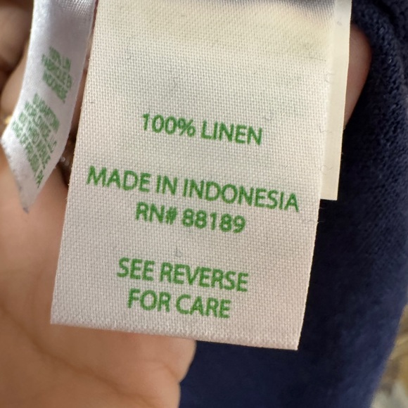 Lilly Pulitzer 100% Linen Long Sleeve Egret Top in True Navy Henley Shirt size S - Picture 6 of 7